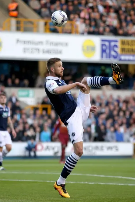 Framed Print : Millwall's Mark Beevers in Action during Tense Millwall vs Bradford City Sky Bet League One Play-Off Semi Final, Second Leg at The Den, London Framed Print : Millwall's Mark Beevers in Action during Tense Millwall vs Bradford City Sky Bet League One Play-Off Semi Final, Second Leg at The Den, London