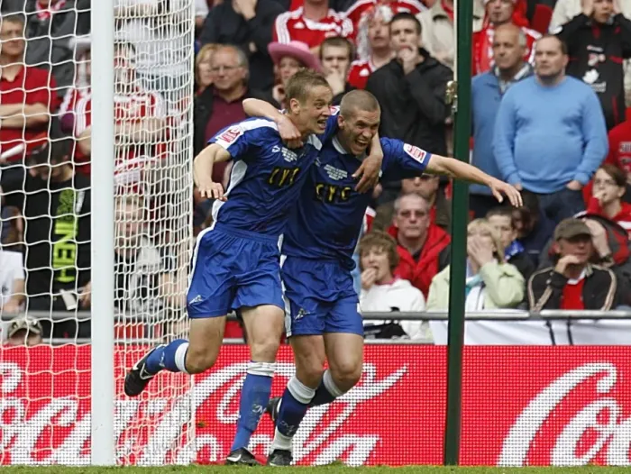Framed Print : Millwall's Paul Robinson and Steve Morison: Celebrating the Opening Goal in the League One Play-Off Final at Wembley Framed Print : Millwall's Paul Robinson and Steve Morison: Celebrating the Opening Goal in the League One Play-Off Final at Wembley