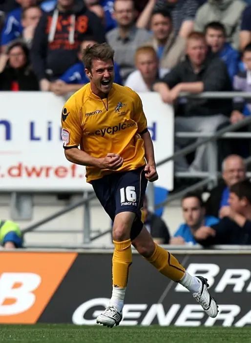 Framed Print : Millwall's Scott Barron Scores First Goal Against Cardiff City in Npower Championship (25-09-2010)