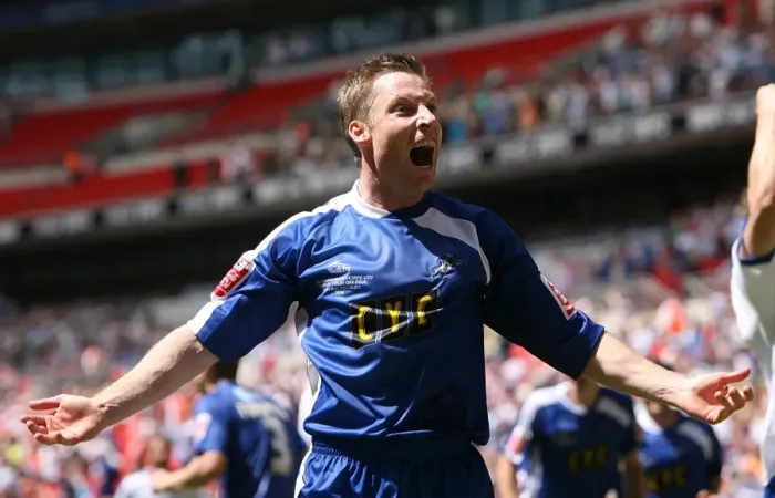 Framed Print : Neil Harris Celebrates Millwall's Second Goal in Football League One Play-Off Final at Wembley Stadium Against Scunthorpe United Framed Print : Neil Harris Celebrates Millwall's Second Goal in Football League One Play-Off Final at Wembley Stadium Against Scunthorpe United