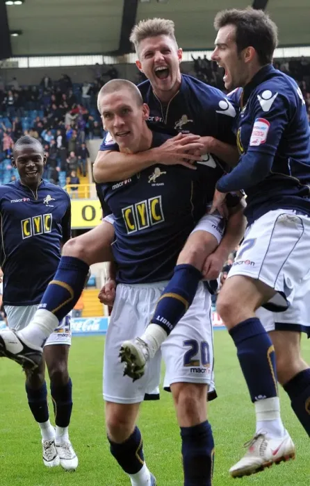 Framed Print : npower Football League Championship - Millwall v Derby County - The New Den