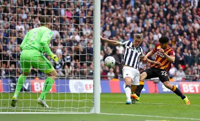 Framed Print : Steve Morison Scores First Goal for Millwall in Sky Bet League One Play-Off Final at Wembley Stadium Framed Print : Steve Morison Scores First Goal for Millwall in Sky Bet League One Play-Off Final at Wembley Stadium