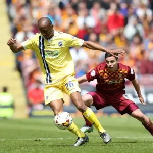Battle for Supremacy: Nadjim Abdou vs. Josh Cullen - Millwall vs. Bradford City Play-Off Clash (Sky Bet League One, 2015-16) Battle for Supremacy: Nadjim Abdou vs. Josh Cullen - Millwall vs. Bradford City Play-Off Clash (Sky Bet League One, 2015-16)