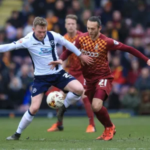 Sky Bet League One Collection: Sky Bet League One - Bradford City v Millwall - Coral Windows Stadium