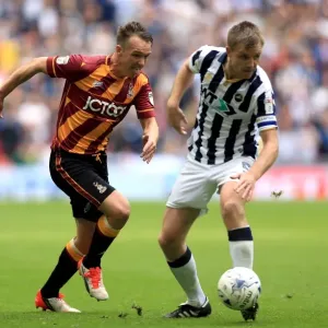 Bradford City vs Millwall: Intense Rivalry in the Sky Bet League One Play-Off Final at Wembley Stadium