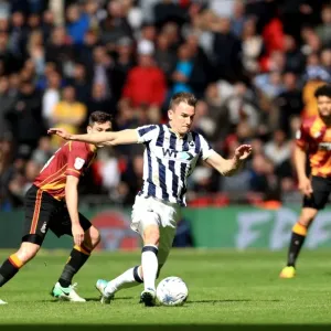 Bradford City vs Millwall - Sky Bet League One Play-Off Final at Wembley Stadium: Jed Wallace in Action