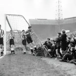 FA Cup - Fourth Round - Millwall v Newcastle United - The Den