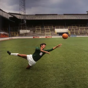 El portero del Millwall FC, Brian King en una llamada fotográfica de julio de 1969. La Liga de Fútbol División Dos El portero del Millwall FC, Brian King en una llamada fotográfica de julio de 1969. La Liga de Fútbol División Dos