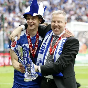 Le Millwall FC : le triomphe de Kenny Jackett et Paul Robinson à Wimbledon, finale du championnat Ligue 1 Le Millwall FC : le triomphe de Kenny Jackett et Paul Robinson à Wimbledon, finale du championnat Ligue 1