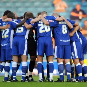 Millwall Players Unite in Huddle during Coca-Cola Football League One Match against Oldham Athletic at The New Den