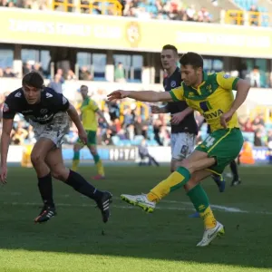 Millwall vs Norwich City: Wes Hoolahan Scores Hat-trick at The Den (Sky Bet Championship) Millwall vs Norwich City: Wes Hoolahan Scores Hat-trick at The Den (Sky Bet Championship)