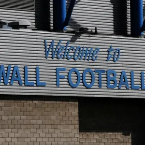 Millwall vs. West Ham United at The Den: Npower Championship Clash at Millwall's New Ground (17-09-2011)