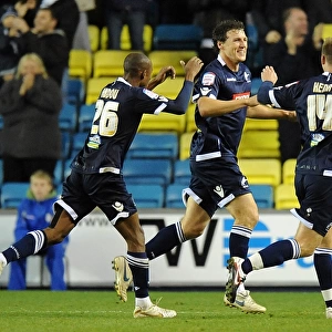 Millwall's Darius Henderson Scores Second Goal Against Coventry City in Npower Championship Match at The Den