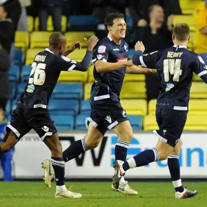 Millwall's Darius Henderson Scores Second Goal Against Coventry City in Npower Championship Match at The Den