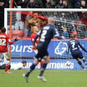 Millwall's Jermaine Easton Scores the Goal: Charlton Athletic vs. Millwall, Npower Football League Championship (The Valley, 16-03-2013) Millwall's Jermaine Easton Scores the Goal: Charlton Athletic vs. Millwall, Npower Football League Championship (The Valley, 16-03-2013)