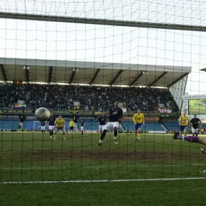 Millwall's Liam Trotter Scores Dramatic Penalty Against Cardiff City in Npower Championship (19-03-2011)