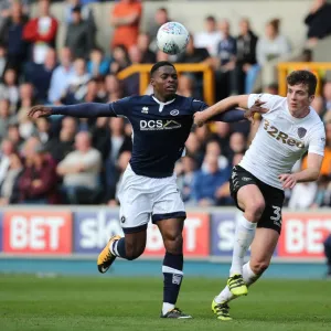 Sky Bet Championship Framed Print Collection: Sky Bet Championship - Millwall v Leeds United - The Den