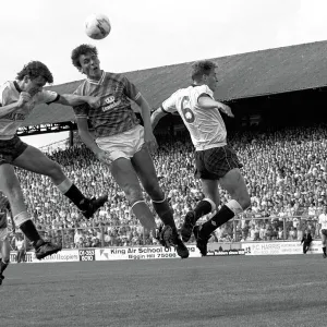 Soccer - Barclays League Division One - Millwall v Derby - The Den