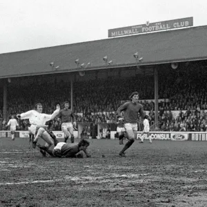 Soccer - League Division Two - Millwall v Preston North End - The Den