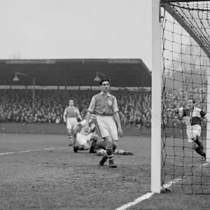 Soccer - League Division Three South - Bristol Rovers v Millwall - Memorial Stadium Soccer - League Division Three South - Bristol Rovers v Millwall - Memorial Stadium