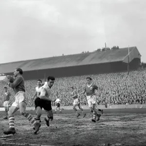 Vintage FA Cup Print: Gil Merrick vs Stan Anslow at The Den Vintage FA Cup Print: Gil Merrick vs Stan Anslow at The Den