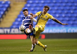 Battle for Supremacy: Norwood vs. Woolford in Sky Bet Championship Clash between Reading and Millwall