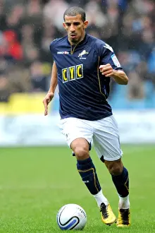 2010-11 Season Prints: Millwall vs Nottingham Forest: Championship Clash at The New Den - Hamer Bouazza in Action