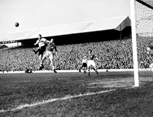 Millwall vs Notts County: Intense Soccer Rivalry - Walter McMillen vs Tommy Lawton