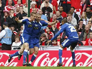 Millwalls Paul Robinson (left) celebrates with his team mates after scoring the opening goal