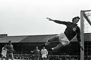 Vintage Action Gallery: Soccer - English Division Two - Millwall v Charlton - The Den