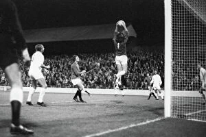 Vintage Action Gallery: Soccer - League Cup - Second Round - Millwall v Nottingham Forest - The Den