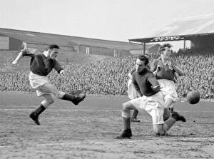 Vintage Action Gallery: Soccer - League Division Two - Millwall v Leeds United - The Den