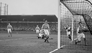 Vintage Action Gallery: Soccer - League Division Three South - Bristol Rovers v Millwall - Memorial Stadium