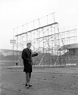 Vintage Moments Gallery: Television Screen being constructed on the pitch at The Den